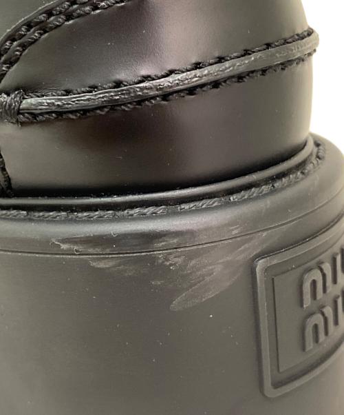 MIU MIU（ミュウミュウ）MIU MIU (ミュウミュウ) ブラッシュドレザーローファー ブラック サイズ:35の古着・服飾アイテム