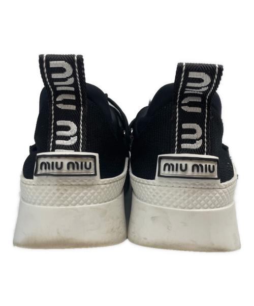 MIU MIU（ミュウミュウ）MIU MIU (ミュウミュウ) MIU RUN ブラック×ホワイト サイズ:39　1/2の古着・服飾アイテム