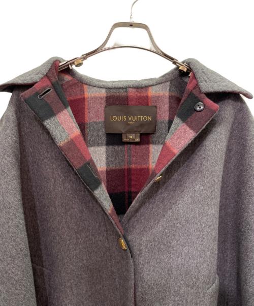 LOUIS VUITTON（ルイ ヴィトン）LOUIS VUITTON (ルイ ヴィトン) 金ボタン ポンチョ グレー サイズ:38の古着・服飾アイテム