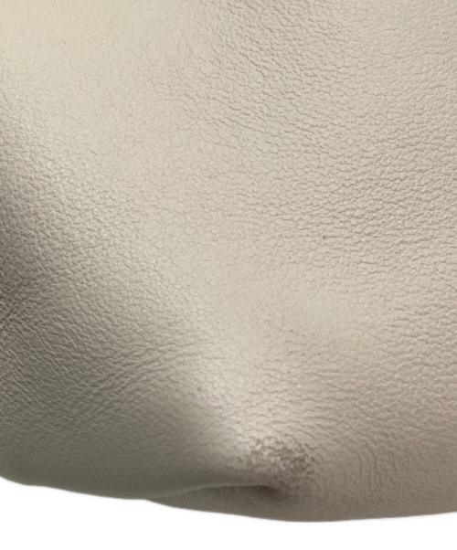 LOEWE（ロエベ）LOEWE (ロエベ) フラメンコパース アイボリー サイズ:ミディアムの古着・服飾アイテム