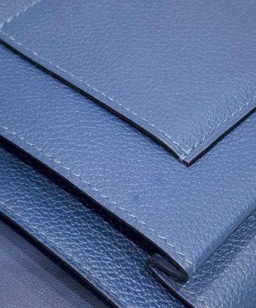 HERMES（エルメス）HERMES (エルメス) 長財布 ブルーの古着・服飾アイテム