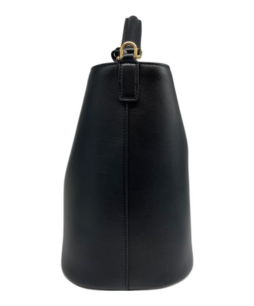 CELINE（セリーヌ）CELINE (セリーヌ) ミディアム バケット ルイーズバッグ ブラックの古着・服飾アイテム
