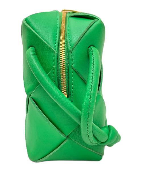 BOTTEGA VENETA（ボッテガベネタ）BOTTEGA VENETA (ボッテガベネタ) ミニカセットカメラバッグ グリーンの古着・服飾アイテム