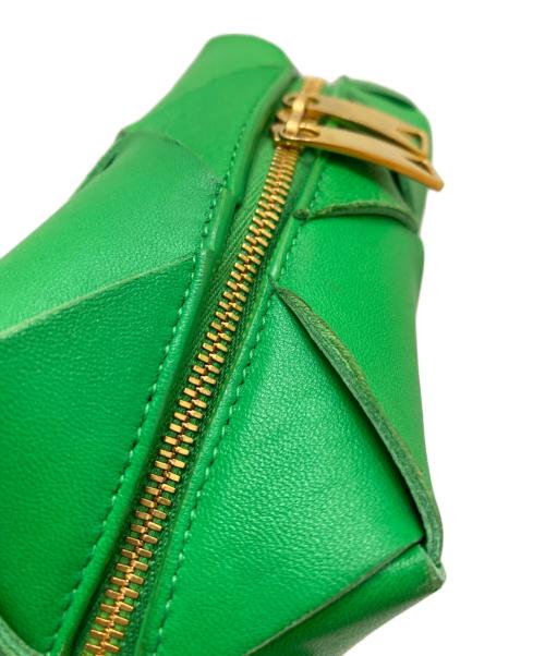 BOTTEGA VENETA（ボッテガベネタ）BOTTEGA VENETA (ボッテガベネタ) ミニカセットカメラバッグ グリーンの古着・服飾アイテム