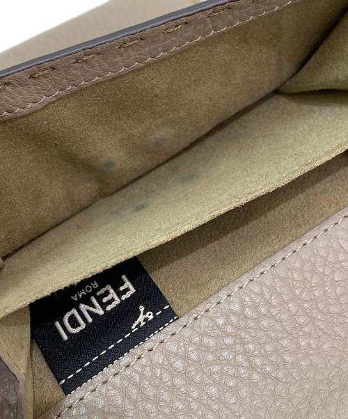 FENDI（フェンディ）FENDI (フェンディ) セレリアコンパクトウォレット エトゥープの古着・服飾アイテム