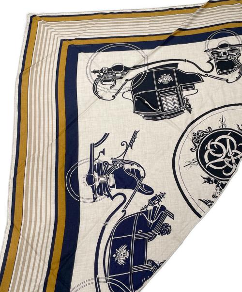 HERMES（エルメス）HERMES (エルメス) 三角ストール/トライアングルジェアン ベージュの古着・服飾アイテム