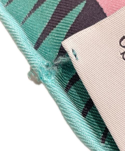 TIFFANY & Co.（ティファニー）TIFFANY & Co. (ティファニー) バード オン ア ロック スクエア シルクスカーフ サイズ:70ｘ70の古着・服飾アイテム