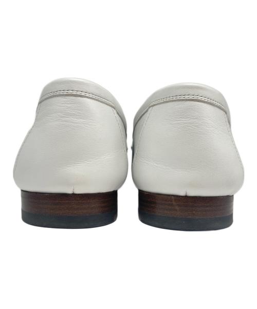 HERMES（エルメス）HERMES (エルメス) モカシンローファー ホワイト サイズ: 38 1/2の古着・服飾アイテム
