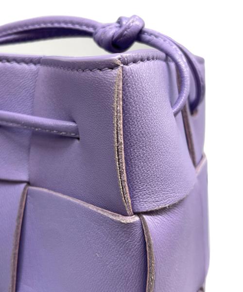 BOTTEGA VENETA（ボッテガベネタ）BOTTEGA VENETA (ボッテガベネタ) スモールカセット ショルダーバッグの古着・服飾アイテム