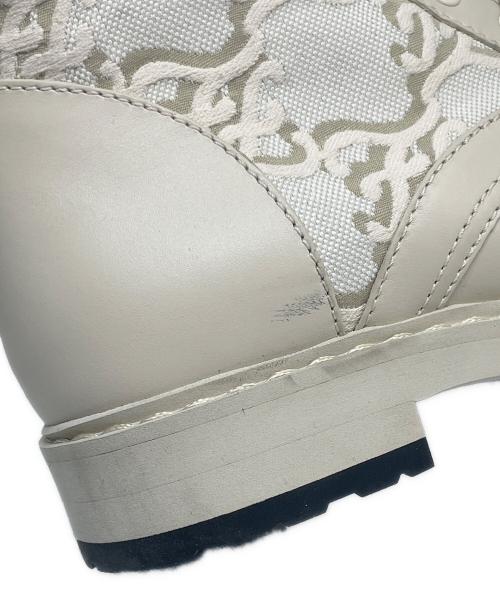 FENDI（フェンディ）FENDI (フェンディ) バイカーブーツ ライトグレー サイズ:37の古着・服飾アイテム