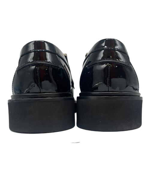 Roger Vivier（ロジェ ヴィヴィエ）Roger Vivier (ロジェ ヴィヴィエ) ヴィヴ レンジャー パテントレザー ローファー ブラック サイズ:37の古着・服飾アイテム