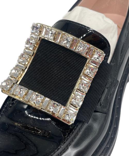 Roger Vivier（ロジェ ヴィヴィエ）Roger Vivier (ロジェ ヴィヴィエ) ヴィヴ レンジャー パテントレザー ローファー ブラック サイズ:37の古着・服飾アイテム