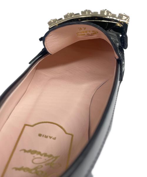 Roger Vivier（ロジェ ヴィヴィエ）Roger Vivier (ロジェ ヴィヴィエ) ヴィヴ レンジャー パテントレザー ローファー ブラック サイズ:37の古着・服飾アイテム