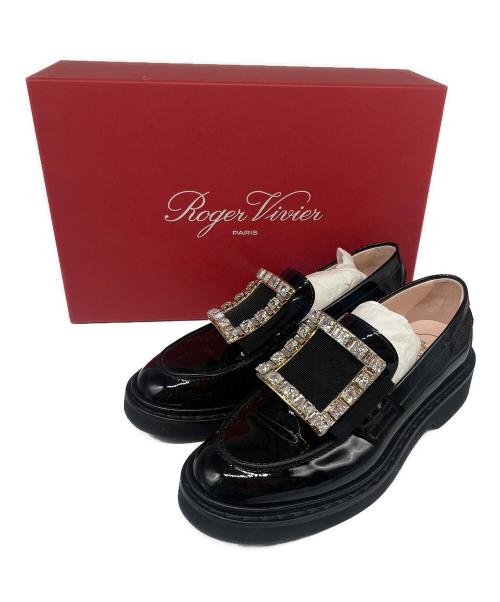 Roger Vivier（ロジェ ヴィヴィエ）Roger Vivier (ロジェ ヴィヴィエ) ヴィヴ レンジャー パテントレザー ローファー ブラック サイズ:37の古着・服飾アイテム