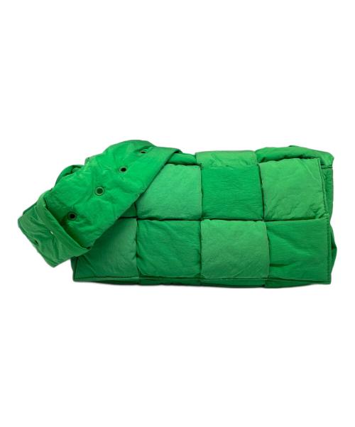 BOTTEGA VENETA（ボッテガベネタ）BOTTEGA VENETA (ボッテガベネタ) PADDED CASSETTE/ パデットテックカセット グリーン サイズ:ミディアム/mediumの古着・服飾アイテム