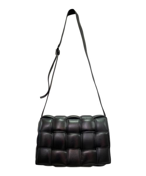 BOTTEGA VENETA（ボッテガベネタ）BOTTEGA VENETA (ボッテガベネタ) Padded Cassette Shoulder Bag Nero/パデット カセット ショルダーバッグ  ブラックの古着・服飾アイテム