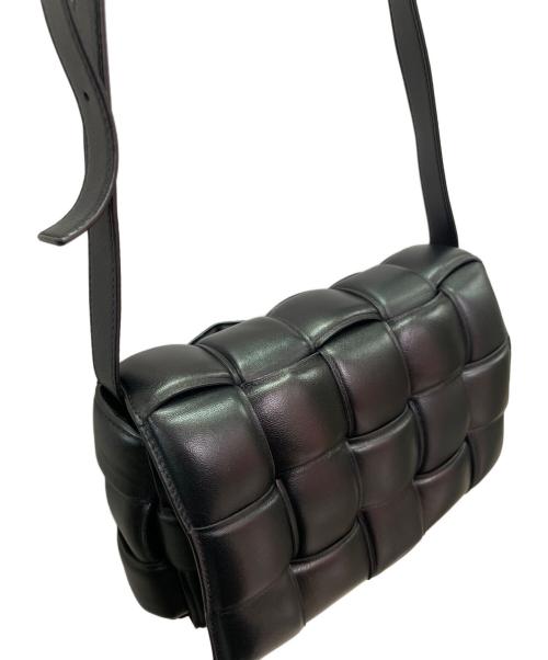 BOTTEGA VENETA（ボッテガベネタ）BOTTEGA VENETA (ボッテガベネタ) Padded Cassette Shoulder Bag Nero/パデット カセット ショルダーバッグ  ブラックの古着・服飾アイテム