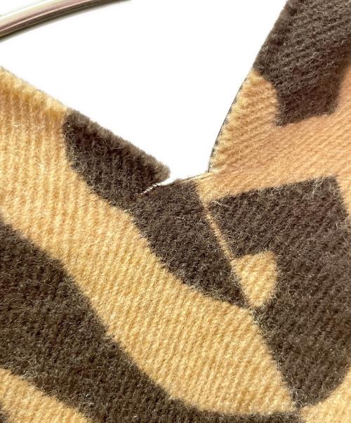 GUCCI（グッチ）GUCCI (グッチ) 大判ブランケット ポンチョ ブラウンの古着・服飾アイテム