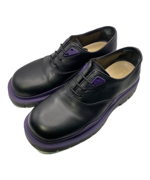 BOTTEGA VENETA（ボッテガベネタ）BOTTEGA VENETA (ボッテガベネタ) レザーシューズ ブラック×パープル サイズ:41の古着・服飾アイテム