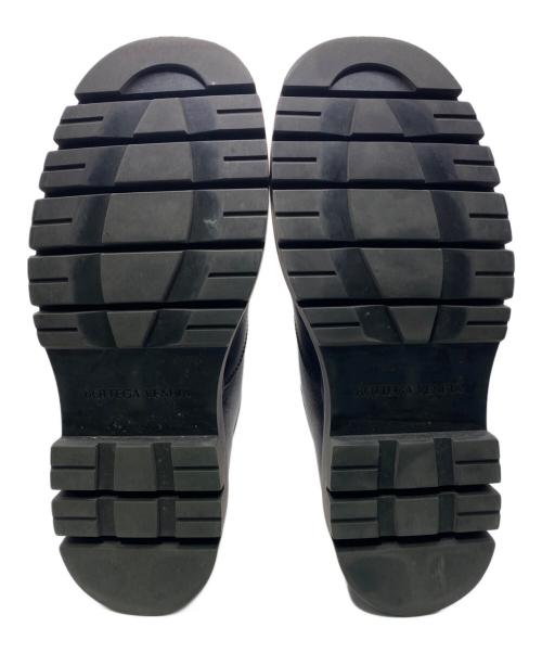 BOTTEGA VENETA（ボッテガベネタ）BOTTEGA VENETA (ボッテガベネタ) レザーシューズ ブラック×パープル サイズ:41の古着・服飾アイテム