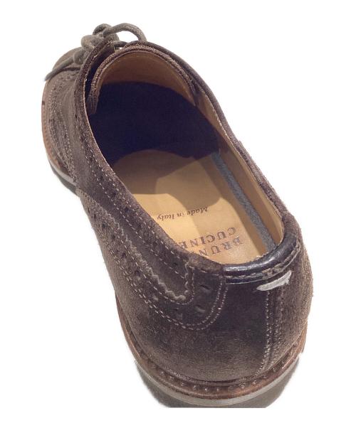 BRUNELLO CUCINELLI（ブルネロクチネリ）BRUNELLO CUCINELLI (ブルネロクチネリ) メダリオンスウェードシューズ ブラウン サイズ:39の古着・服飾アイテム