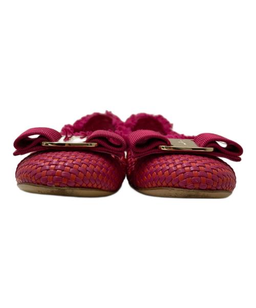 Salvatore Ferragamo（サルヴァトーレ フェラガモ）Salvatore Ferragamo (サルヴァトーレ フェラガモ) バラリボンメッシュフラットパンプス ショッキングピンク サイズ:5 1/2の古着・服飾アイテム