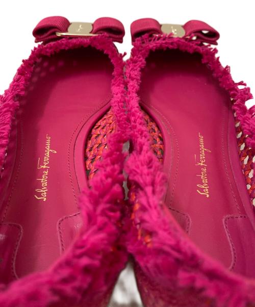 Salvatore Ferragamo（サルヴァトーレ フェラガモ）Salvatore Ferragamo (サルヴァトーレ フェラガモ) バラリボンメッシュフラットパンプス ショッキングピンク サイズ:5 1/2の古着・服飾アイテム