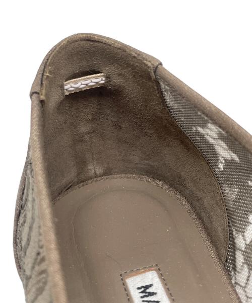 Manolo Blahnik（マノロブラニク）Manolo Blahnik (マノロブラニク) Hangisi/ハンギシ カーキ サイズ:36の古着・服飾アイテム