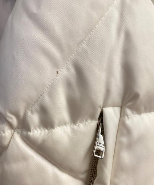 PRADA（プラダ）PRADA (プラダ) ダウンジャケット ホワイト サイズ:40の古着・服飾アイテム