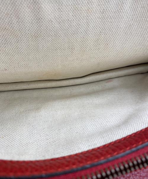 GUCCI（グッチ）GUCCI (グッチ) ショルダーバッグ レッドの古着・服飾アイテム