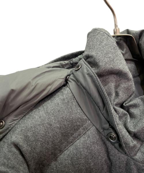 MONCLER（モンクレール）MONCLER (モンクレール) ダウンジャケット/MONTGENEVRE ライトグレー サイズ:4の古着・服飾アイテム