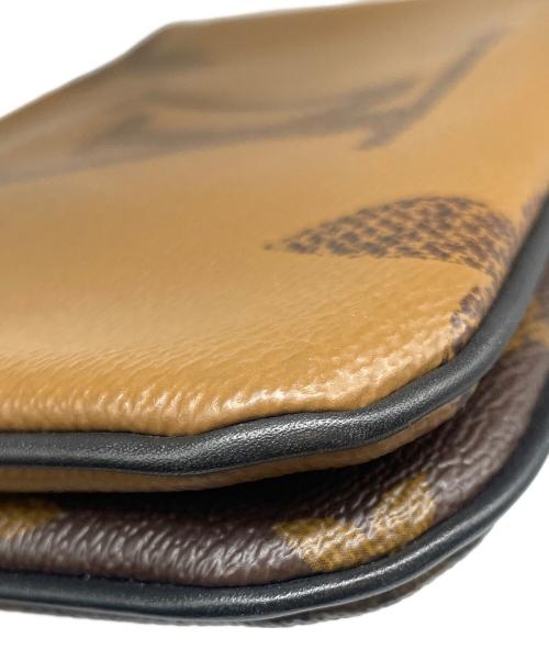 LOUIS VUITTON（ルイ ヴィトン）LOUIS VUITTON (ルイ ヴィトン) リバース モノグラム ポシェット・ドゥーブル ジップ/ショルダーバッグ ブラウン サイズ:-の古着・服飾アイテム