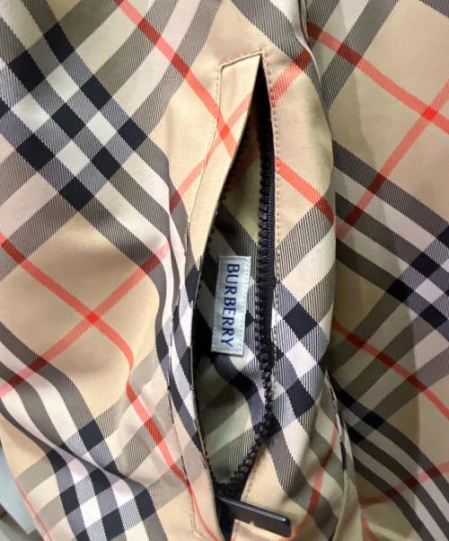 BURBERRY（バーバリー）BURBERRY (バーバリー) リバーシブル チェック ジャケット ブラック×ベージュ サイズ:Lの古着・服飾アイテム