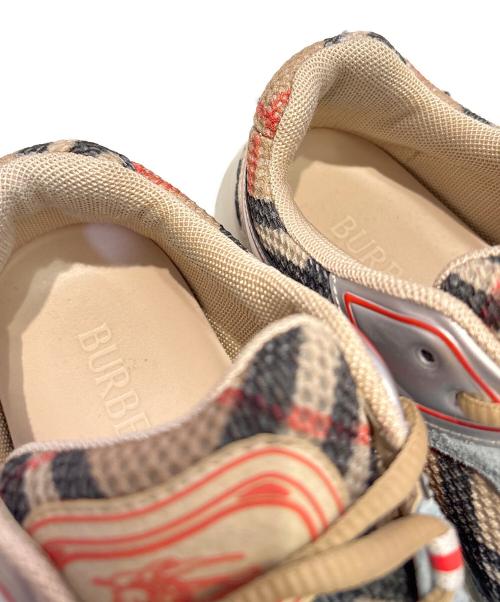 BURBERRY（バーバリー）BURBERRY (バーバリー) チェック マトリックス スポーツスニーカー ベージュ×ホワイト サイズ:42の古着・服飾アイテム