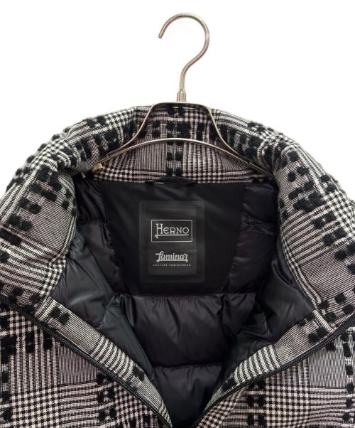 HERNO（ヘルノ）HERNO (ヘルノ) チェックジャガード ダウンジャケット ホワイト×ブラック サイズ:44の古着・服飾アイテム