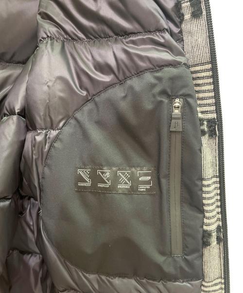 HERNO（ヘルノ）HERNO (ヘルノ) チェックジャガード ダウンジャケット ホワイト×ブラック サイズ:44の古着・服飾アイテム