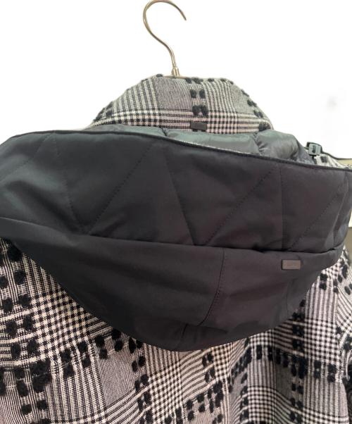 HERNO（ヘルノ）HERNO (ヘルノ) チェックジャガード ダウンジャケット ホワイト×ブラック サイズ:44の古着・服飾アイテム