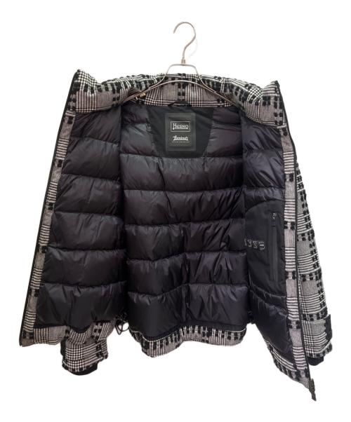HERNO（ヘルノ）HERNO (ヘルノ) チェックジャガード ダウンジャケット ホワイト×ブラック サイズ:44の古着・服飾アイテム