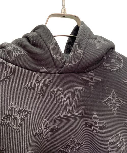 LOUIS VUITTON（ルイ ヴィトン）LOUIS VUITTON (ルイ ヴィトン) ヴィージルアブロー3D モノグラム プルオーバ ブラック サイズ:Ｍの古着・服飾アイテム