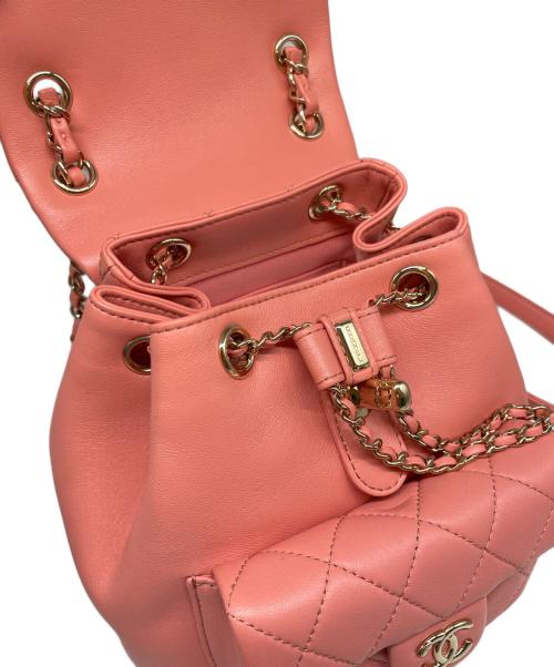 CHANEL（シャネル）CHANEL (シャネル) ミニ チェーン リュック・デイパック  ピンクの古着・服飾アイテム