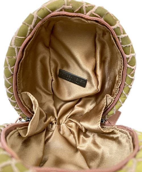 BOTTEGA VENETA（ボッテガベネタ）BOTTEGA VENETA (ボッテガベネタ) ハンドポーチ カーキの古着・服飾アイテム