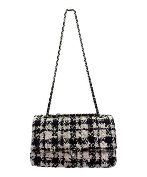 CHANEL（シャネル）CHANEL (シャネル) Wフラップ マトラッセ ツイードショルダーバッグ ホワイト×ブラック サイズ:25の古着・服飾アイテム