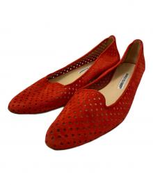 Manolo Blahnik（マノロブラニク）の古着「パンチングスウェードパンプス」｜レッド
