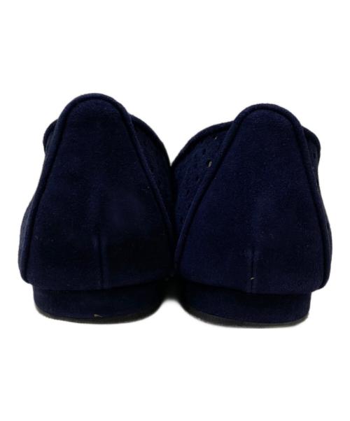 Manolo Blahnik（マノロブラニク）Manolo Blahnik (マノロブラニク) パンチングスウェードパンプス ネイビー サイズ:37の古着・服飾アイテム