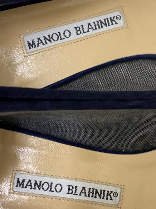 Manolo Blahnik（マノロブラニク）Manolo Blahnik (マノロブラニク) パンチングスウェードパンプス ネイビー サイズ:37の古着・服飾アイテム
