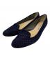 Manolo Blahnik（マノロブラニク）の古着「パンチングスウェードパンプス」｜ネイビー