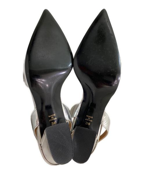 Pippichic（ピッピシック）Pippichic (ピッピシック) バックストラップパンプス シルバー サイズ:36の古着・服飾アイテム