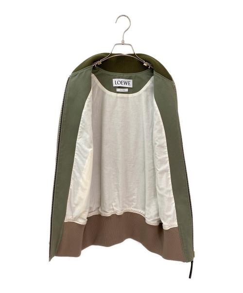 LOEWE（ロエベ）LOEWE (ロエベ) ナグラムロゴ レザーストラップ ボンバー ジャケット カーキ サイズ:36の古着・服飾アイテム