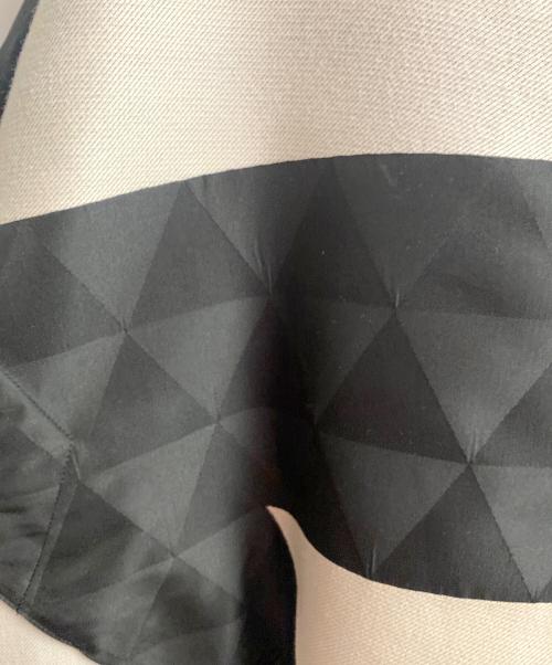ISSEY MIYAKE MEN（イッセイミヤケメン）ISSEY MIYAKE MEN (イッセイミヤケメン) ジオメトリックオーバーコート ブラック×ベージュ サイズ:3の古着・服飾アイテム