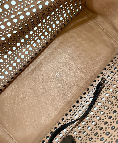 ALAIA（アライア）ALAIA (アライア) ギャランス ラージ レザー ショッパー ブラックの古着・服飾アイテム